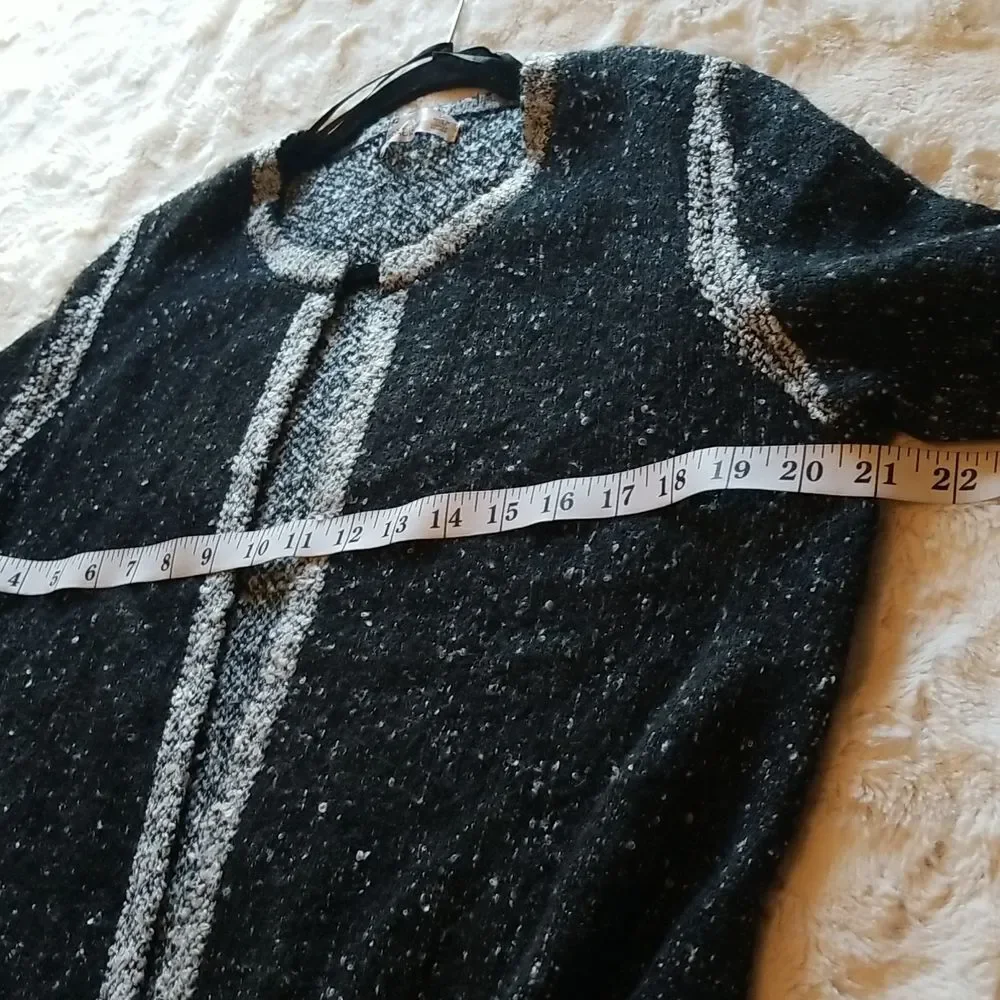 89th & Madison Sweater Cardigan Womens Size Large Black Whimsigoth Knit